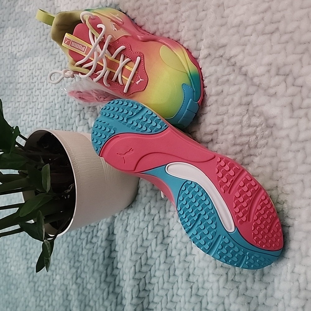 Women's Puma's R System - Picture 3 of 8